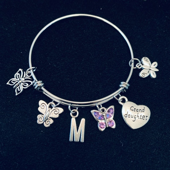 Butterflies “granddaughter” themed bangle bracelet personalized - Picture 4 of 5
